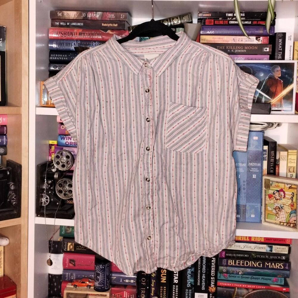 Cotton & Rye Outfitters Vertical Striped White Shirt Size L